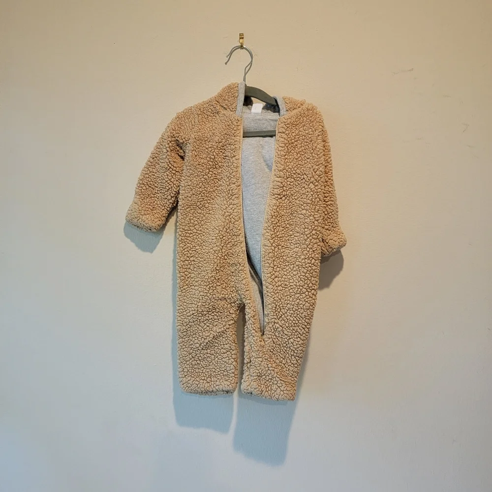 Sherpa baby bunt suit from Nordstrom 9 months Nordstrom faux sherpa jacket